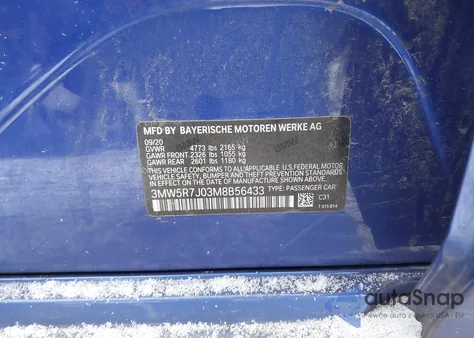 2021 BMW 330I xDrive z USA, uszkodzony, nr VIN 3MW5R7J03M8B56433